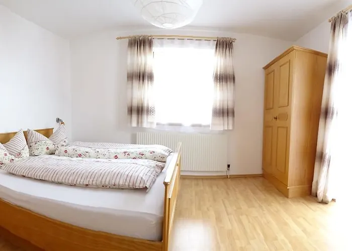 Manuela 施图拜河谷新施蒂夫特