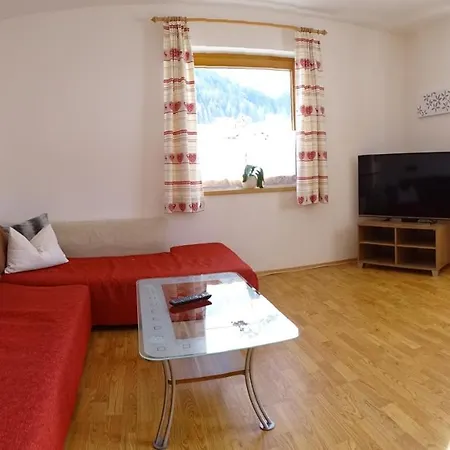 Manuela Neustift im Stubaital